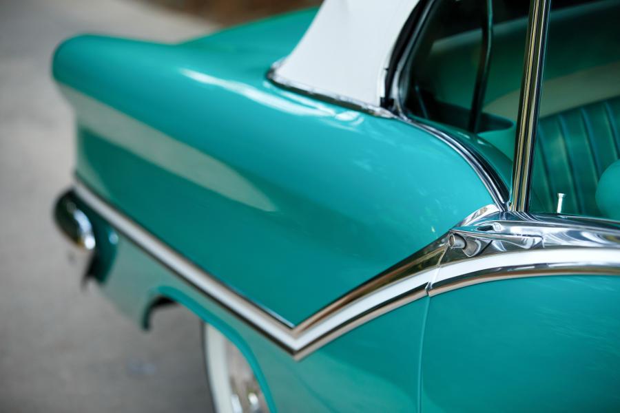 Детали экстерьера Oldsmobile Starfire 98 Convertible (3067DX) 1957 года  (фото 6 из 27)